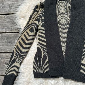 TOPSHOP Cream Gray Tribal Graphic Cardigan Sweater Shacket